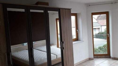 Bett und Kleiderschrank könnten abgelöst werden - 