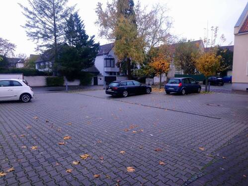 Parkplatz - Büro mit 23,00 m&sup2; in Rüsselsheim am Main zur Miete