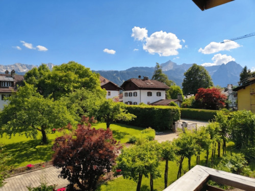 Ausblick - Etagenwohnung mit 69,00 m&sup2; in Garmisch-Partenkirchen zum Kaufen