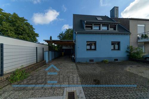 Straßenansicht - 4 Zimmer Mehrfamilienhaus, Wohnhaus zum Kaufen in Frechen