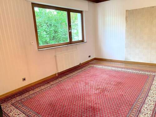 Blick in den hinteren Garten vom Wohnzimmer.jpeg - 