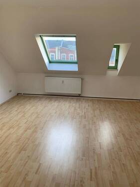 Wohnzimmer - 2 Zimmer Etagenwohnung in Chemnitz