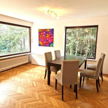Wohnzimmer - 5 Zimmer Doppelhaushälfte zur Miete in Pullach