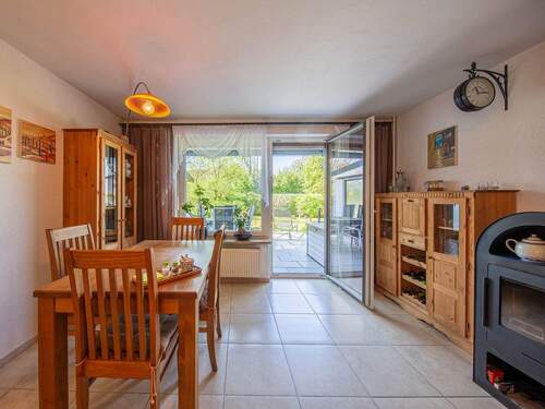 Wohnzimmer - 4 Zimmer Doppelhaushälfte in Türkenfeld