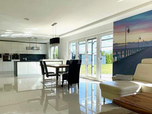 Bild 4 - Einfamilienhaus mit 225,00 m&sup2; in Glinde zum Kaufen