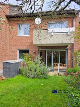 Hausansicht/Garten - 