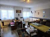 geräumiges Wohnzimmer - Etagenwohnung mit 71,70 m² in Mannheim zum Kaufen