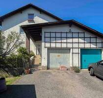 Mehrfamilienhaus mit 3 Einheiten und großem Garten in begehrter, familienfreundlicher Lage - Rosenheim Pang