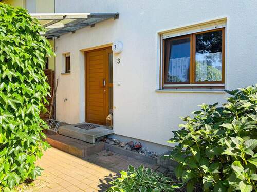 Außenansicht - Reihenmittelhaus mit 181,30 m&sup2; in Taucha zum Kaufen