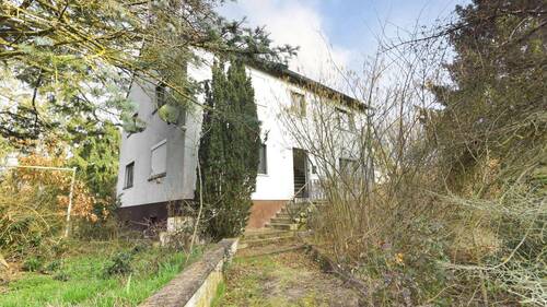 Eingangsbereich - 6 Zimmer Mehrfamilienhaus, Wohnhaus zum Kaufen in Frensdorf