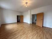 Wohnzimmer Esszimmer Bild 3 - 4 Zimmer Etagenwohnung zur Miete in Nürnberg