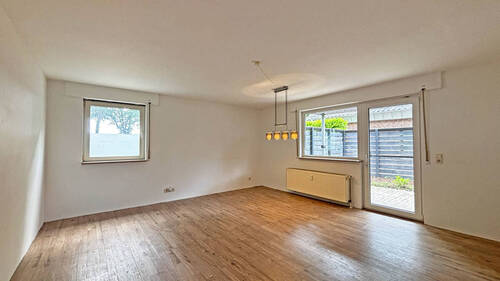 Wohnzimmer - Attraktive Eigentumswohnung in Kleve: Terrasse, Stellplatz und praktischer Grundriss
