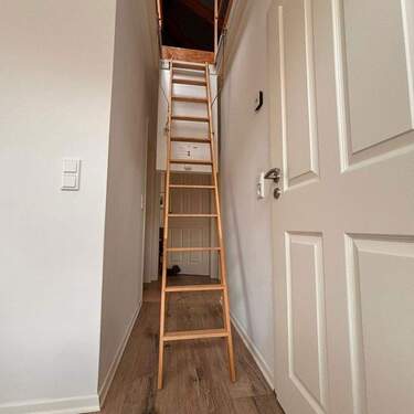 Dachbodentreppe OG - 