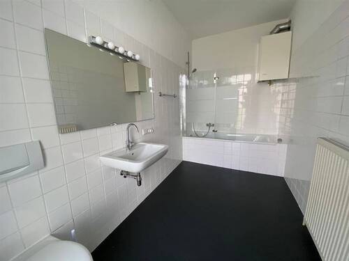 Bad 2 ebenfalls mit - 