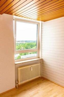 Blick aus dem Essbereich - 4 Zimmer Etagenwohnung in Nürnberg