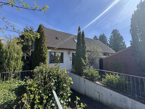 Außenansicht - 5 Zimmer Einfamilienhaus zum Kaufen in Achim