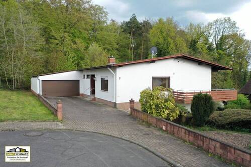 Ansicht - Wohnen am Waldrand - Charmantes 1-2-Familienhaus in Mechenhard