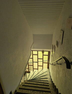 St.-Treppe ins OG - 