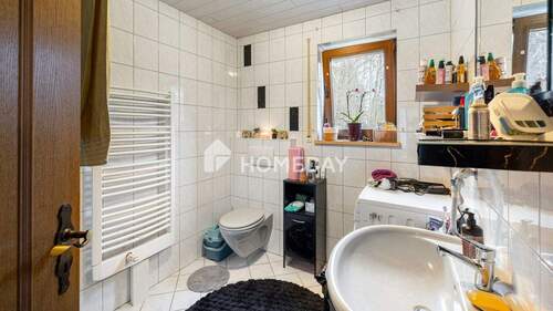 Haus 1 EG Badezimmer 1 - 