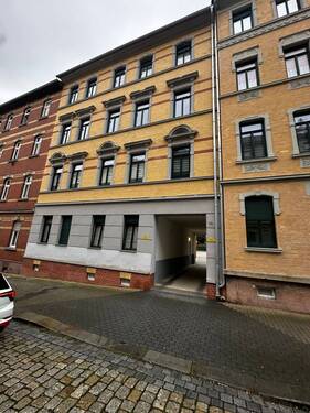 Hausansicht.jpeg - +++ Kleine helle 4 Raumwohnung in schöner Lage +++