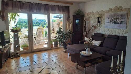 EG Wohnzimmer - 8 Zimmer Doppelhaushälfte in Nierstein