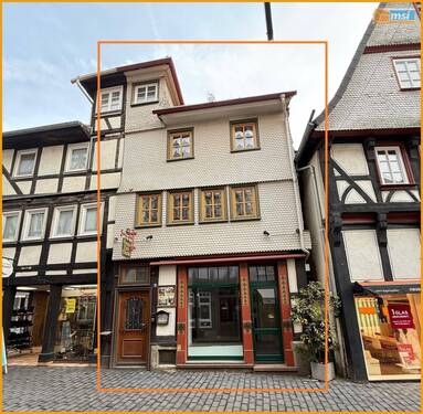 Außenansicht - 5 Zimmer Mehrfamilienhaus, Wohnhaus zum Kaufen in Alsfeld