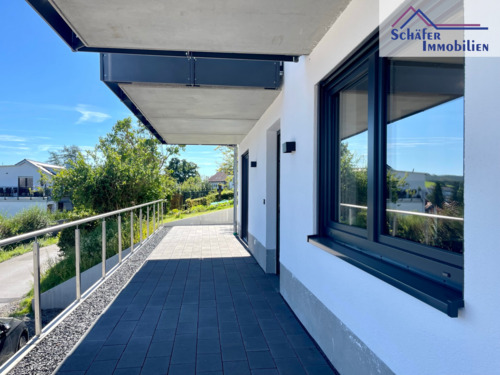 Wohnungseingang und Terrasse - Exklusiv barrierefrei Wohnen in Balve - Tischlein deck dich