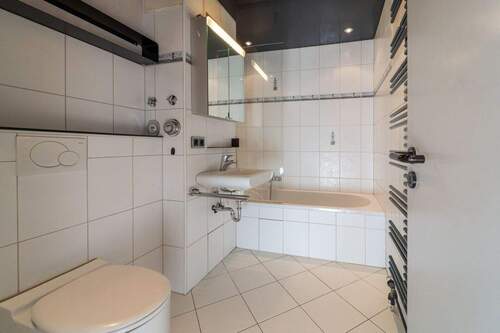 Badezimmer - Etagenwohnung mit 72,30 m&sup2; in Mannheim zum Kaufen