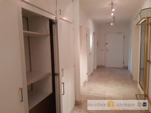 Einbauschrank im Flur - 