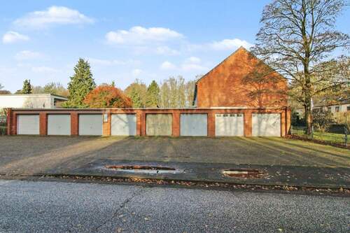 Garagenhof - 4 Zimmer Einfamilienhaus in Bremen