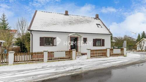 Außenansicht 1 - 5 Zimmer Einfamilienhaus zum Kaufen in Sünching