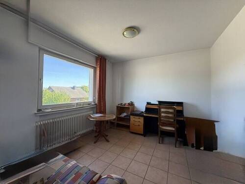 Kinderzimmer/Büro - 