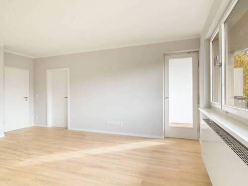 Ansicht III: Wohn- und Esszimmer - 2 Zimmer Etagenwohnung in Berlin