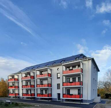 Gebäude.jpg - neu sanierte 2 Raum Wohnung mit offener Wohnküche