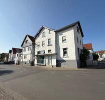 Erstbezug nach Sanierung: Attraktive Single-Pärchen-Wohnung in zentraler Lage von Großen-Buseck