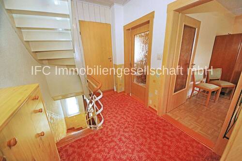 Flur- / Treppenbereich im OG - 