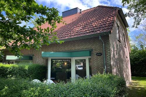 Hausansicht II - 3 Zimmer Mehrfamilienhaus, Wohnhaus zum Kaufen in Butjadingen