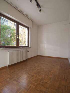 Zimmer zur Terrasse.jpeg - 