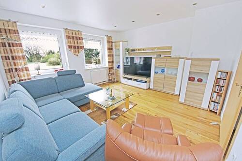 Wohnzimmer - Etagenwohnung mit 67,00 m&sup2; in Dessau-Roßlau zum Kaufen