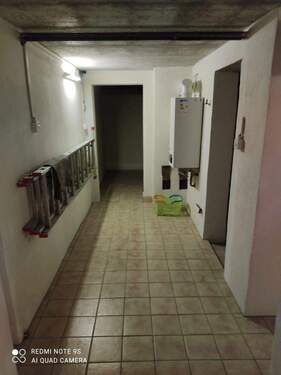 Flur Keller mit Therme - 