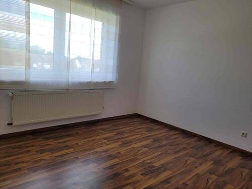 Büro/ Kinderzimmer - 