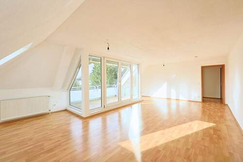 Wohnzimmer - Etagenwohnung mit 123,00 m² in Hamburg zum Kaufen