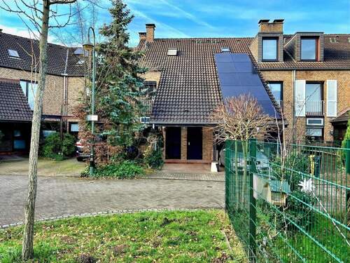 Außenansicht - 4 Zimmer Reihenmittelhaus in Düsseldorf