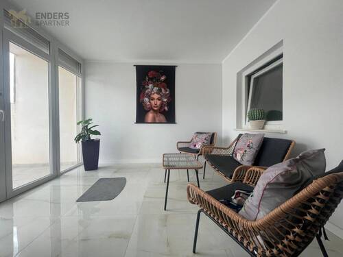 1 - Erstbezug nach Sanierung: Moderne EG-Wohnung mit Meerblickterrasse in Cales de Mallorca