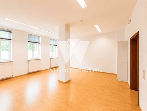 Viel Platz für Ihr Gewerbe - Alles möglich: Büro, Laden, Salon, Praxis: Attraktive Gewerbeeinheit in Stötteritz - HEIZUNG NEU!