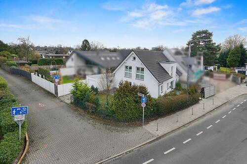 Außenansicht - 5 Zimmer Einfamilienhaus in Düsseldorf / Unterrath
