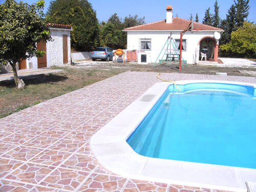 Ansicht mit Pool - Urlaub im eigenen Haus in Spanien - Finca mit Pool und großem Garten in AndalusienCártama