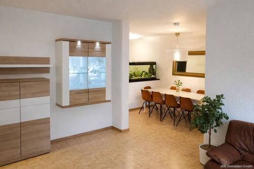 Bild 1 - Großzügige 4-Z. Wohnung in Langen. Barrierefrei, Garage.