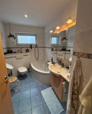 Badezimmer Hauptwohnung - 
