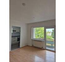 Helle 2-Zimmer Wohnung mit Balkon und 2 Tiefgaragenstellplätze in Bobenheim-Roxheim